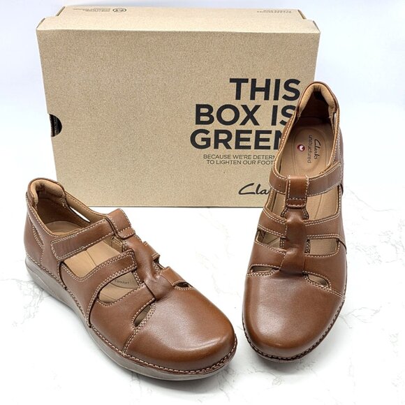 Clarks Appley Strap Shoes Womens 9 M Tan Leather Closed Sandal Sneaker Comfort - Picture 1 of 13